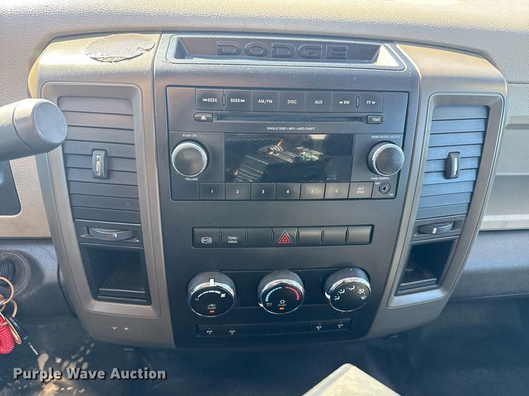 image for item EG2580 2012 Dodge Ram 3500 utility bed pickup truck