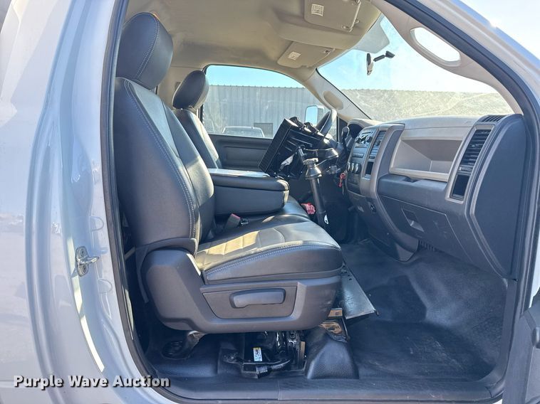 image for item EG2580 2012 Dodge Ram 3500 utility bed pickup truck