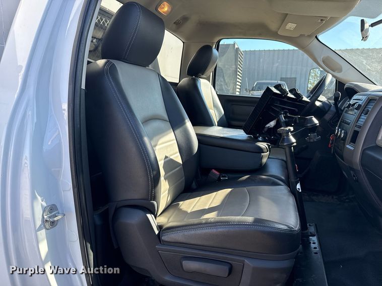 image for item EG2580 2012 Dodge Ram 3500 utility bed pickup truck