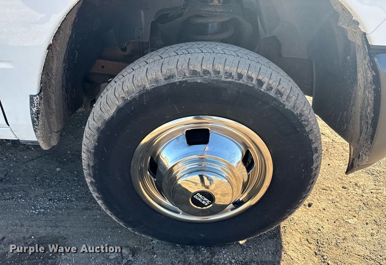 image for item EG2580 2012 Dodge Ram 3500 utility bed pickup truck