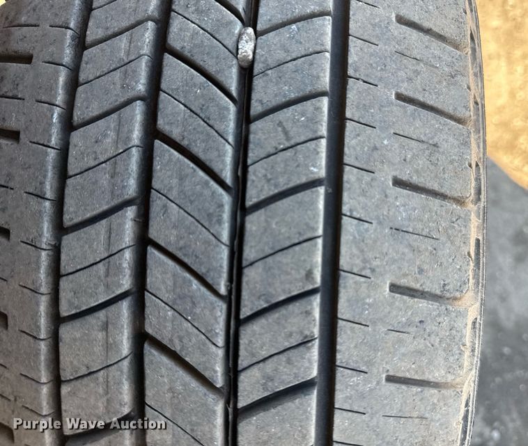 image for item EG2580 2012 Dodge Ram 3500 utility bed pickup truck