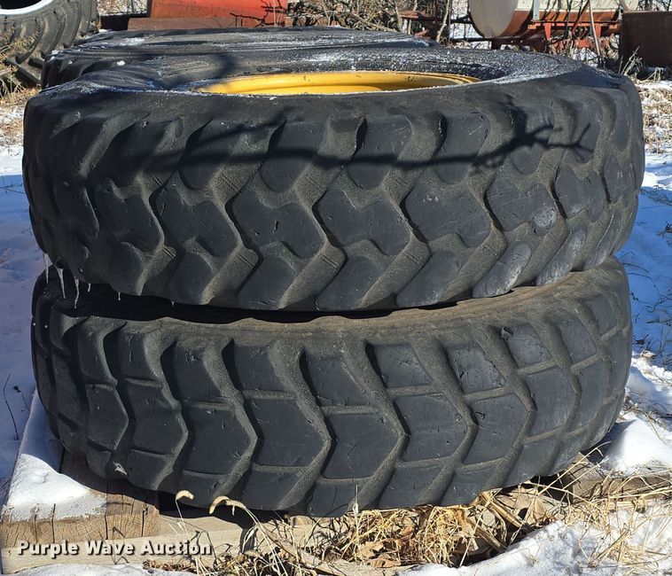 image for item EH8631 (6) 14.00R24TG tires and wheels