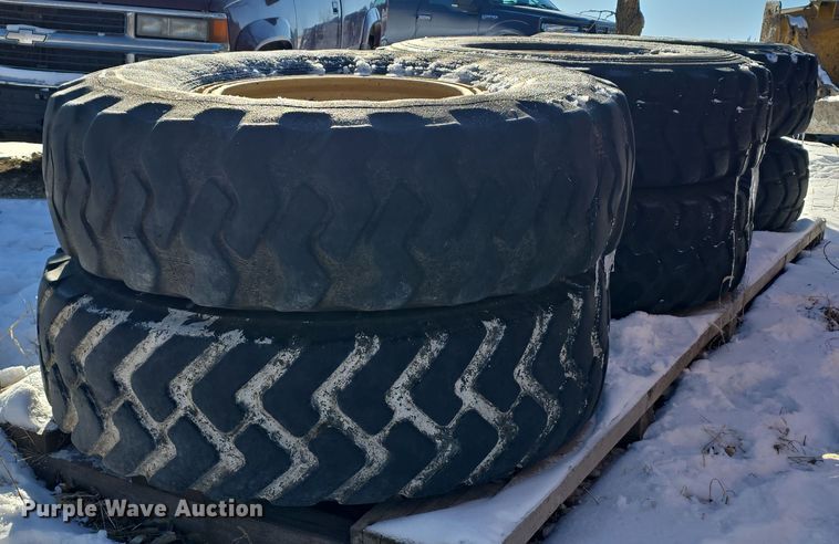 image for item EH8631 (6) 14.00R24TG tires and wheels