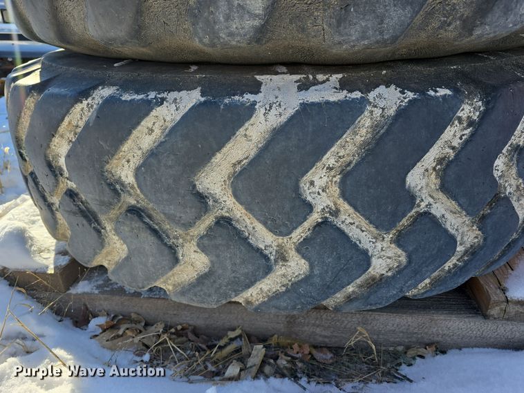 image for item EH8631 (6) 14.00R24TG tires and wheels