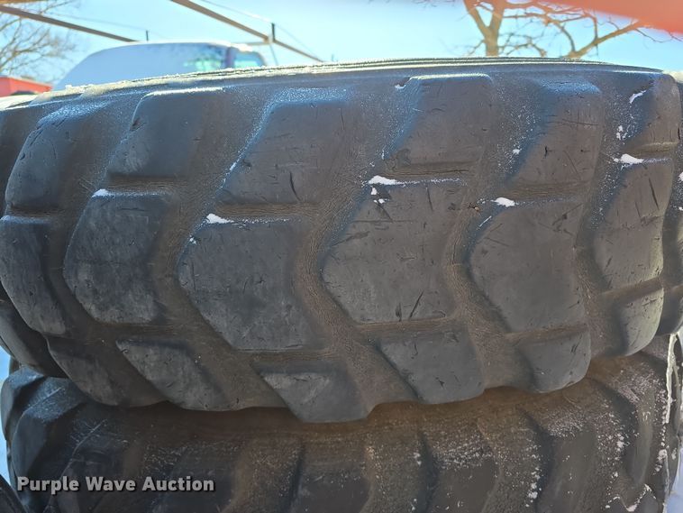 image for item EH8631 (6) 14.00R24TG tires and wheels