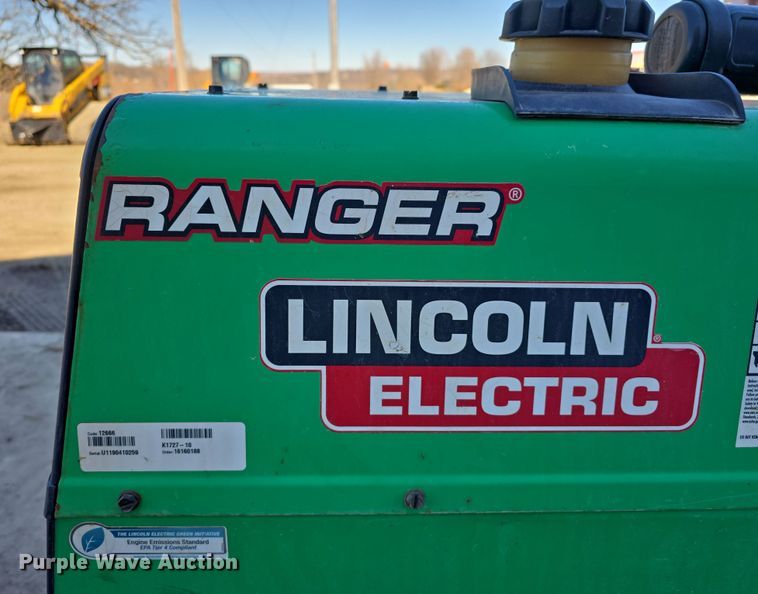 image for item EH8665 Lincoln Electric 305D Ranger welder/generator