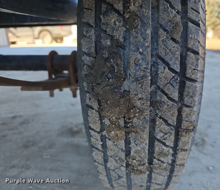 image for item EH8665 Lincoln Electric 305D Ranger welder/generator