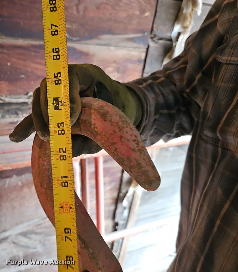 image for item EH8684 Tow chains