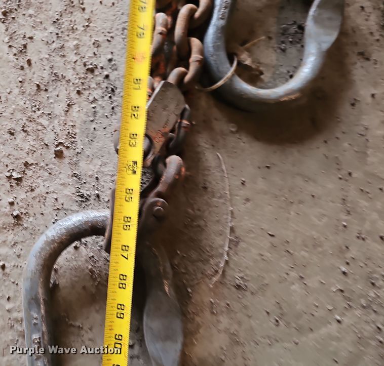 image for item EH8684 Tow chains