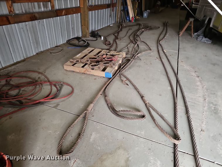 image for item EH8685 Tow cables