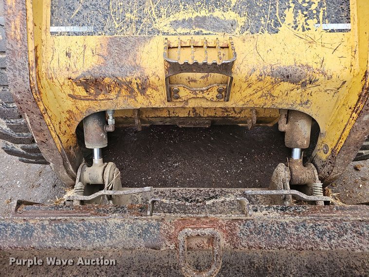 image for item EH8687 1999 Caterpillar 236 skid steer loader