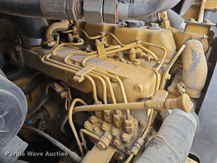 image for item EH8687 1999 Caterpillar 236 skid steer loader