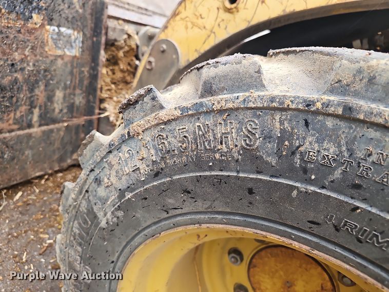 image for item EH8687 1999 Caterpillar 236 skid steer loader