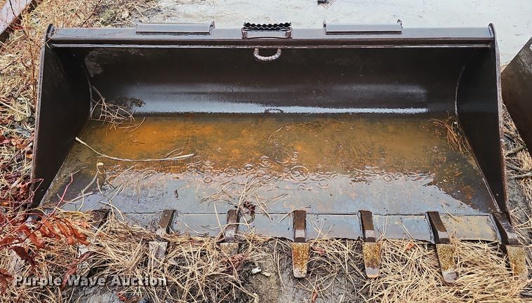 image for item EH8687 1999 Caterpillar 236 skid steer loader