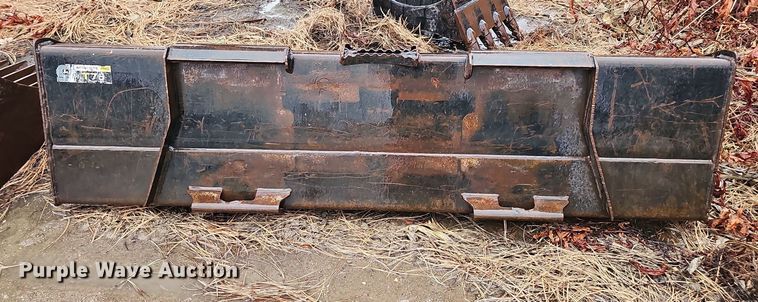 image for item EH8687 1999 Caterpillar 236 skid steer loader