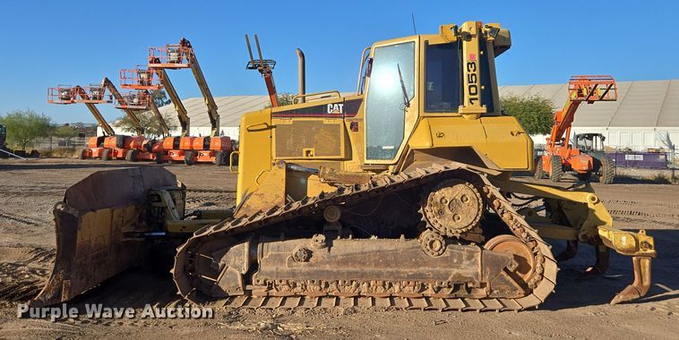 image for item EI4159 2003 Caterpillar D6N dozer