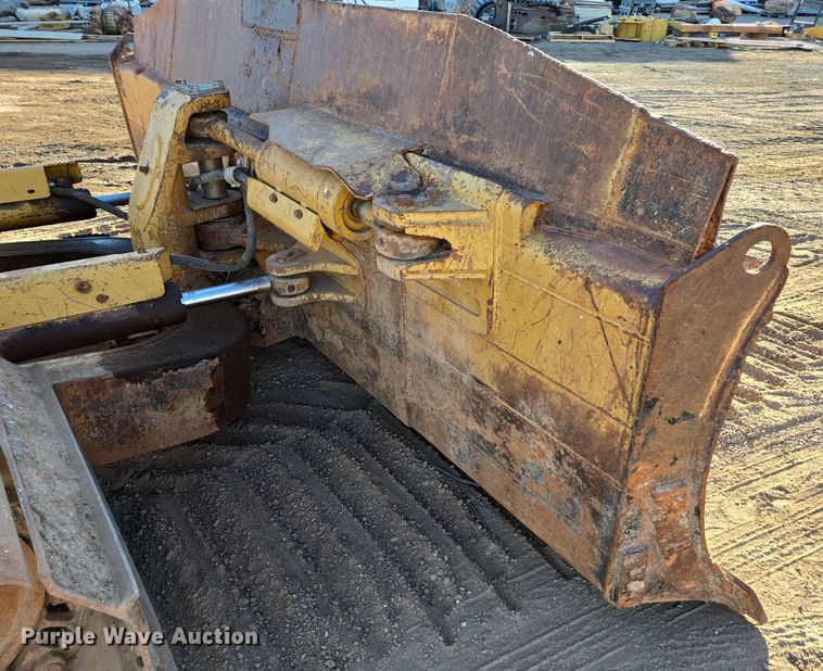 image for item EI4159 2003 Caterpillar D6N dozer