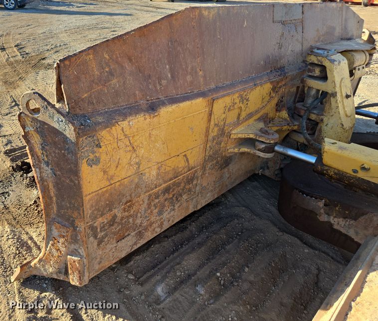 image for item EI4159 2003 Caterpillar D6N dozer