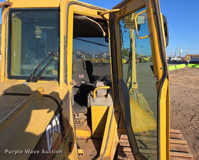 image for item EI4159 2003 Caterpillar D6N dozer
