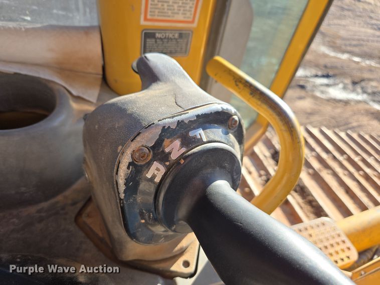 image for item EI4159 2003 Caterpillar D6N dozer