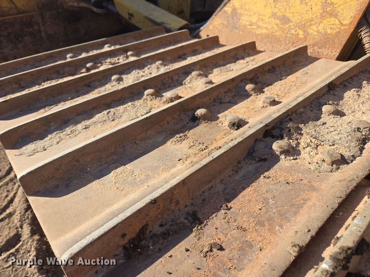 image for item EI4159 2003 Caterpillar D6N dozer