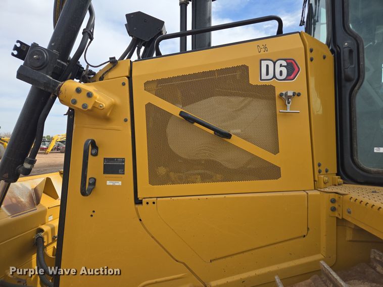 image for item EI4160 2020 Caterpillar D6 dozer