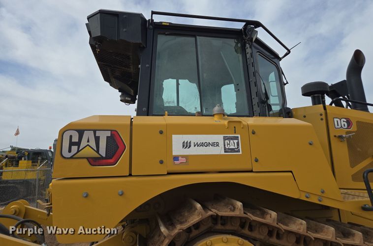image for item EI4160 2020 Caterpillar D6 dozer