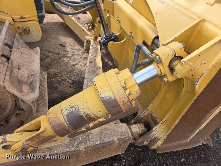 image for item EI4160 2020 Caterpillar D6 dozer