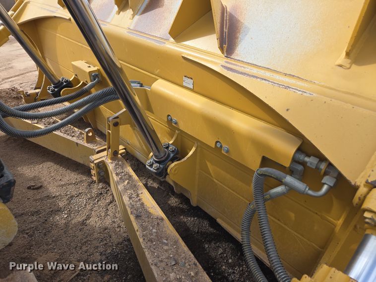 image for item EI4160 2020 Caterpillar D6 dozer