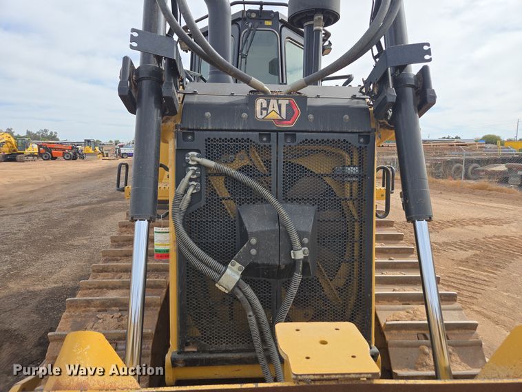 image for item EI4160 2020 Caterpillar D6 dozer