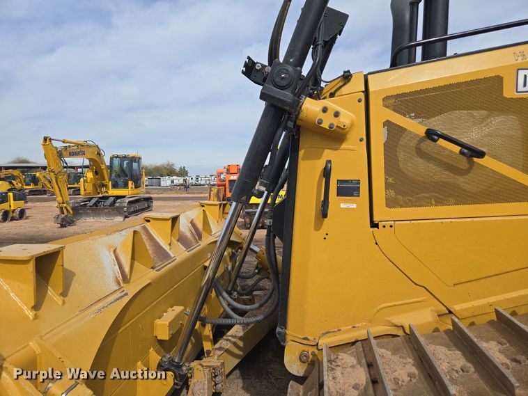 image for item EI4160 2020 Caterpillar D6 dozer