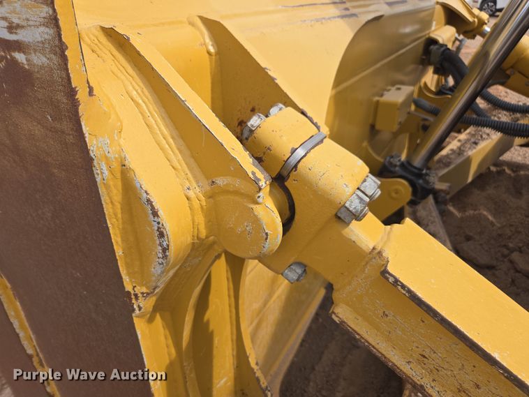 image for item EI4160 2020 Caterpillar D6 dozer