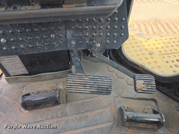 image for item EI4160 2020 Caterpillar D6 dozer