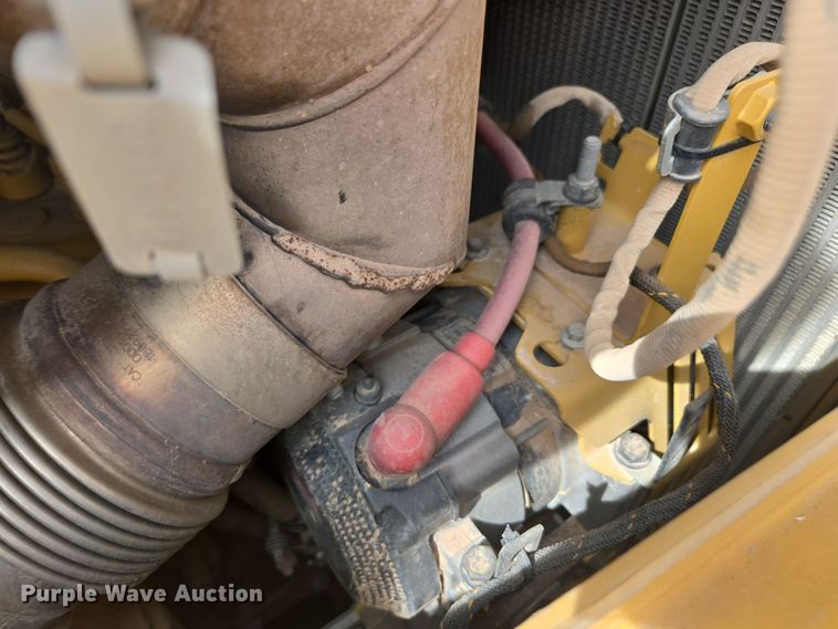 image for item EI4160 2020 Caterpillar D6 dozer