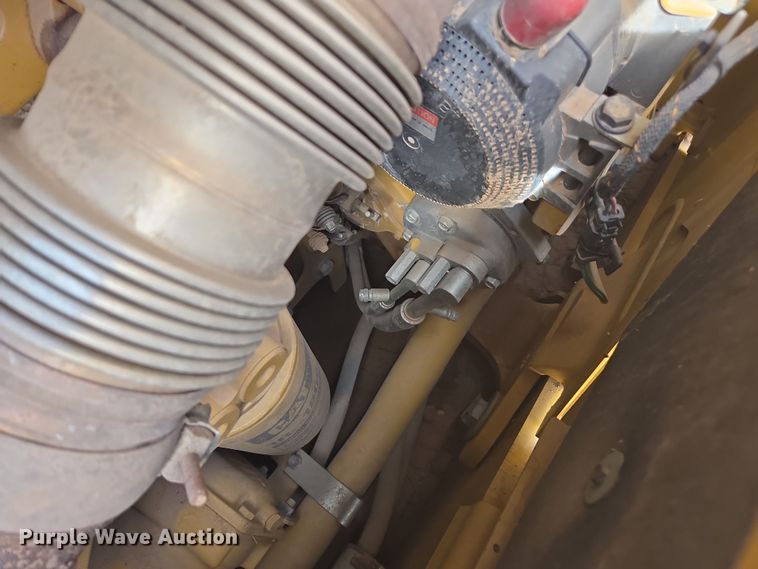 image for item EI4160 2020 Caterpillar D6 dozer