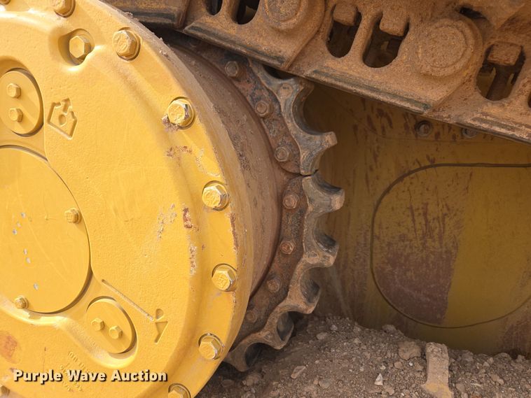 image for item EI4160 2020 Caterpillar D6 dozer