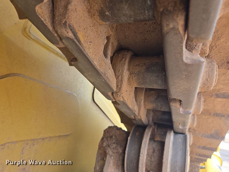 image for item EI4160 2020 Caterpillar D6 dozer