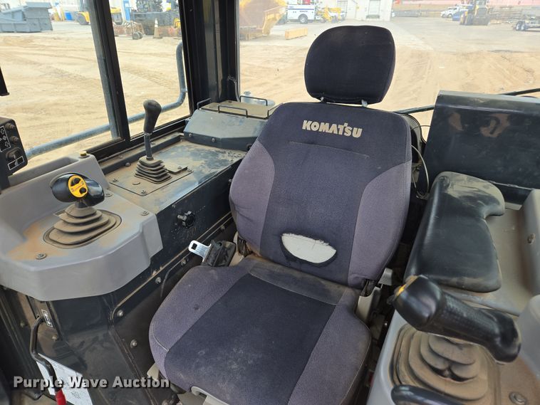 image for item EI4163 2015 Komatsu D61EXI-23 dozer