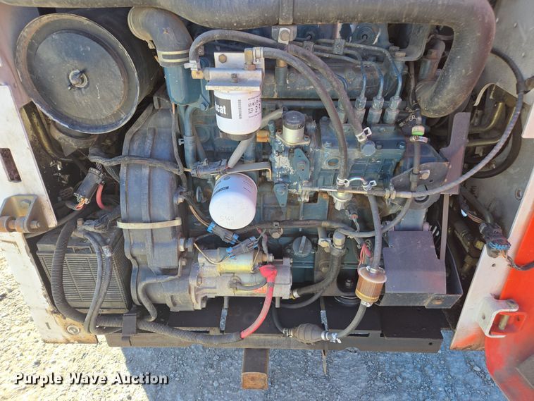 image for item EI4171 2006 Bobcat S300 skid steer loader