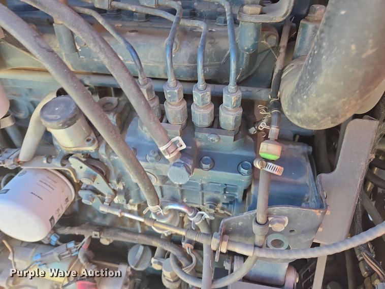 image for item EI4171 2006 Bobcat S300 skid steer loader