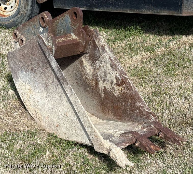 image for item EJ3480 Backhoe bucket