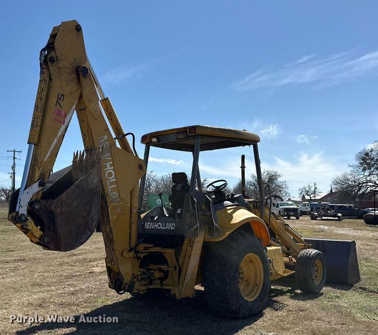 image for item EJ3484 2003 New Holland LB75 backhoe
