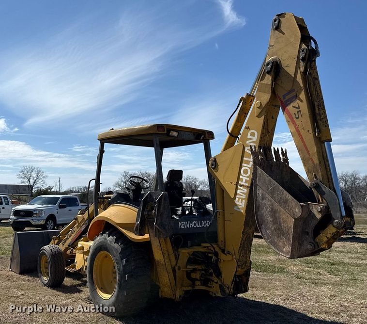image for item EJ3484 2003 New Holland LB75 backhoe