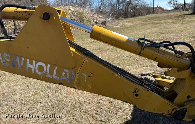 image for item EJ3484 2003 New Holland LB75 backhoe