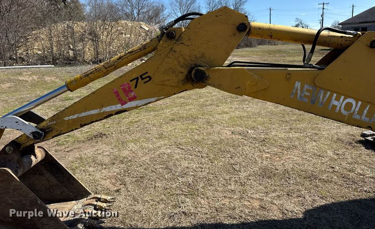 image for item EJ3484 2003 New Holland LB75 backhoe