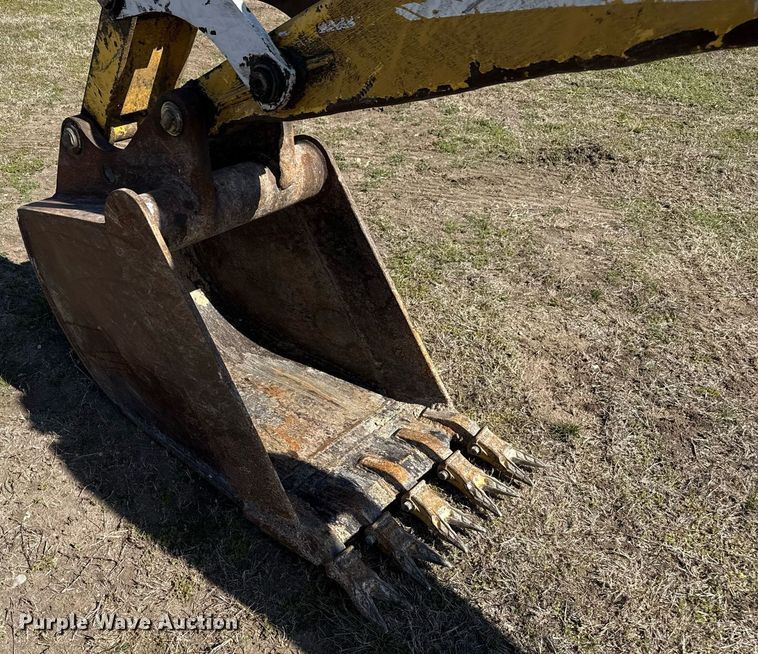 image for item EJ3484 2003 New Holland LB75 backhoe