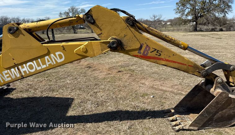 image for item EJ3484 2003 New Holland LB75 backhoe