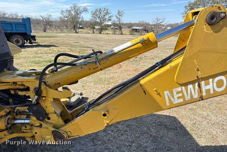 image for item EJ3484 2003 New Holland LB75 backhoe