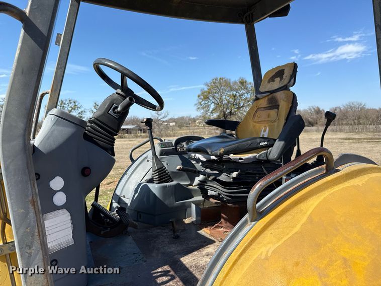 image for item EJ3484 2003 New Holland LB75 backhoe