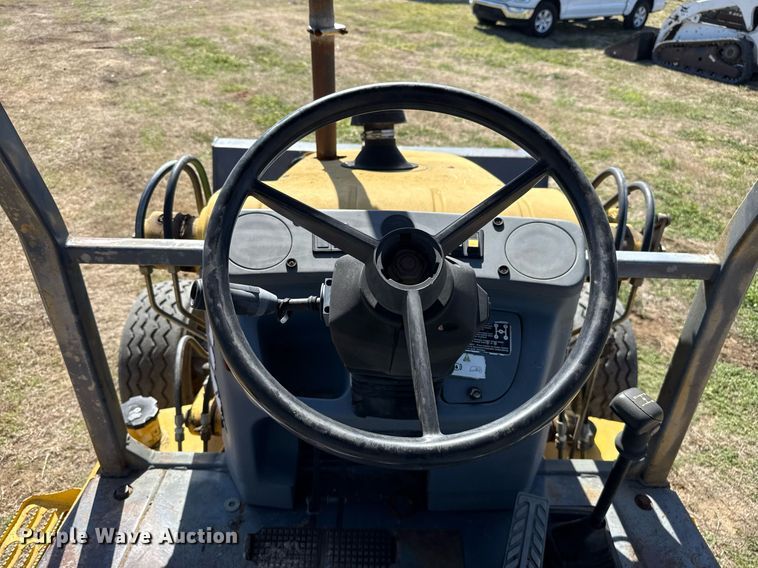 image for item EJ3484 2003 New Holland LB75 backhoe